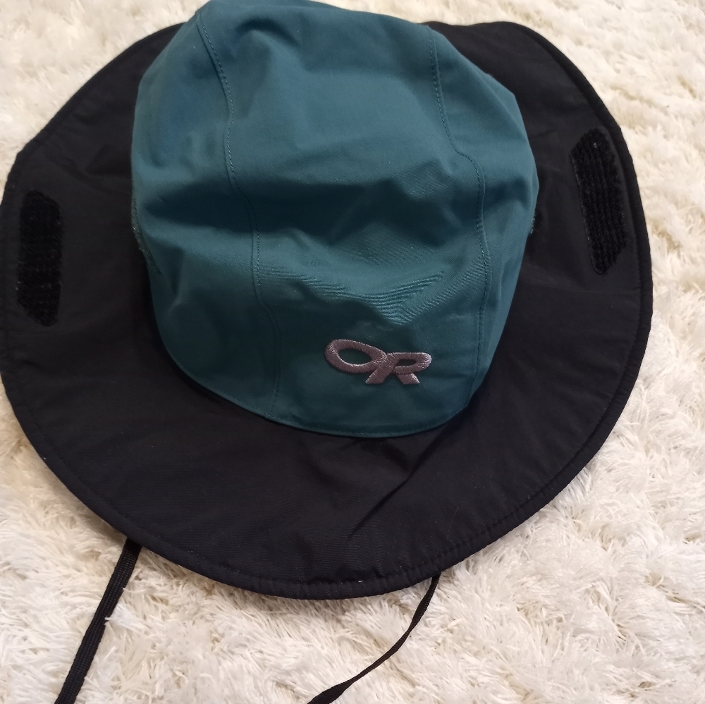 Outdoor research gore-tex unisex hat